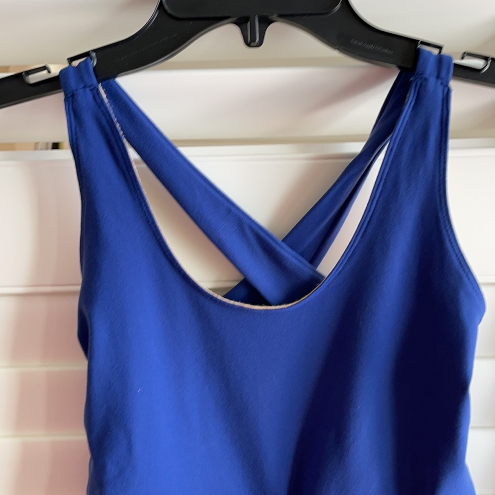 Lulu lemon cross back tank - Picture 2 of 8